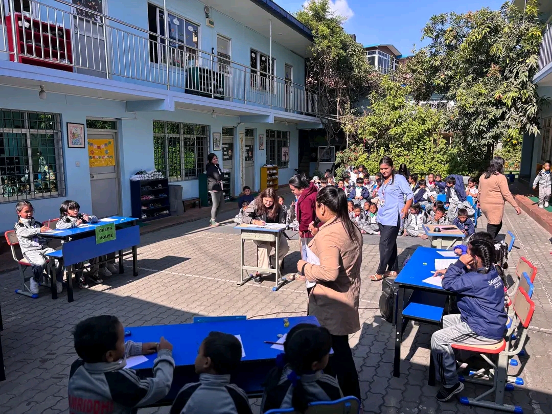 Students learning together